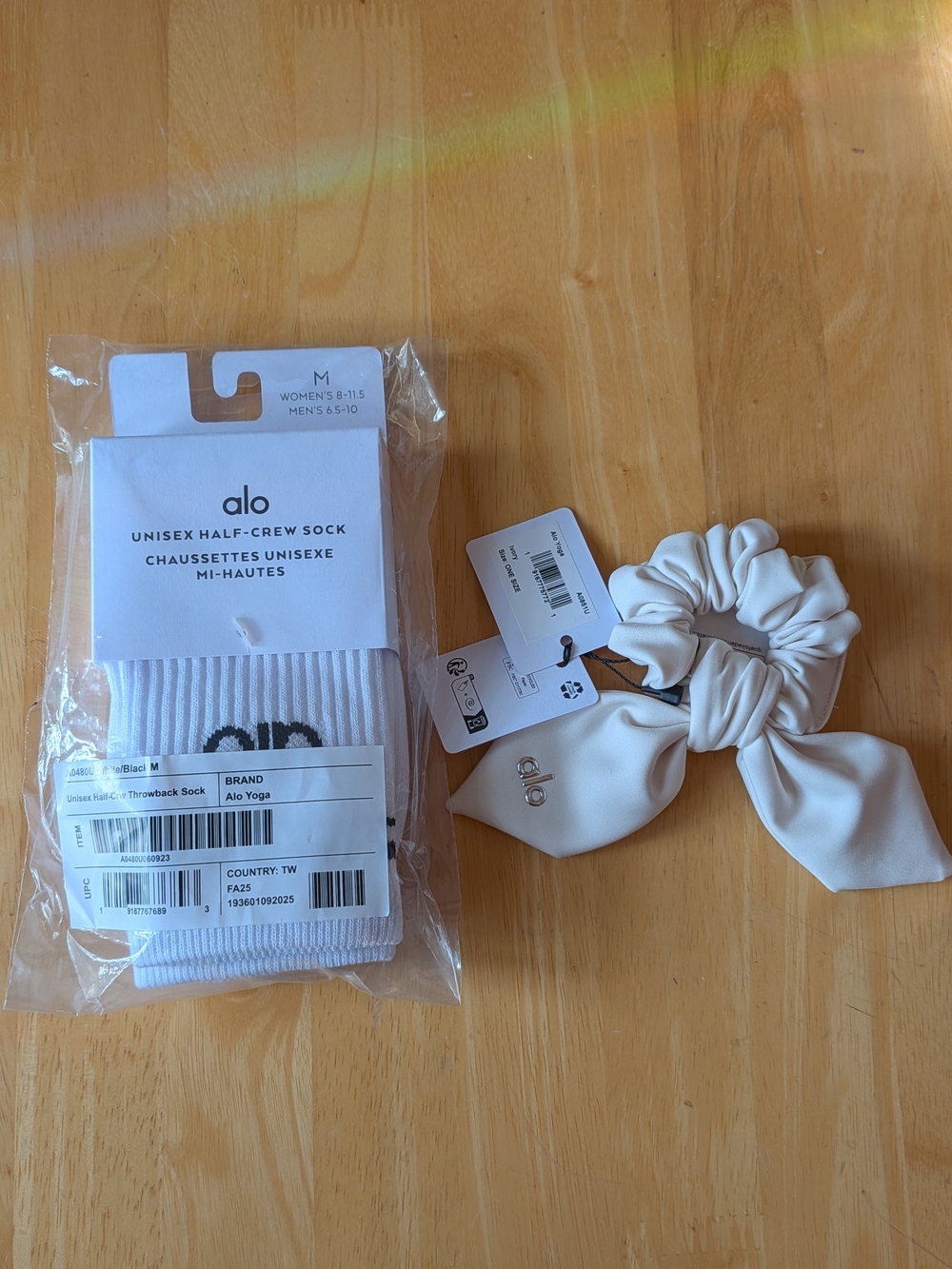 ALO Yoga Half-Crew Socks and Airlift Rhythm Scrunchie - Bundle